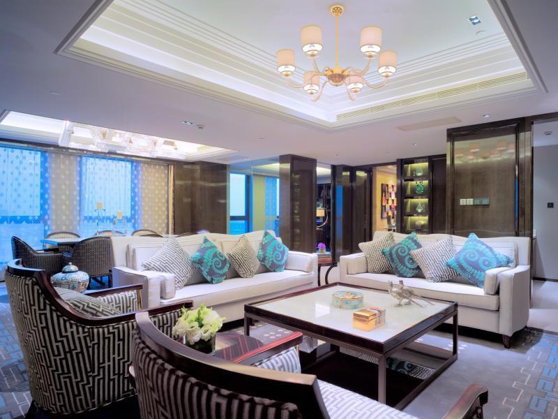 Hotel The Qube Xinqiao 5*