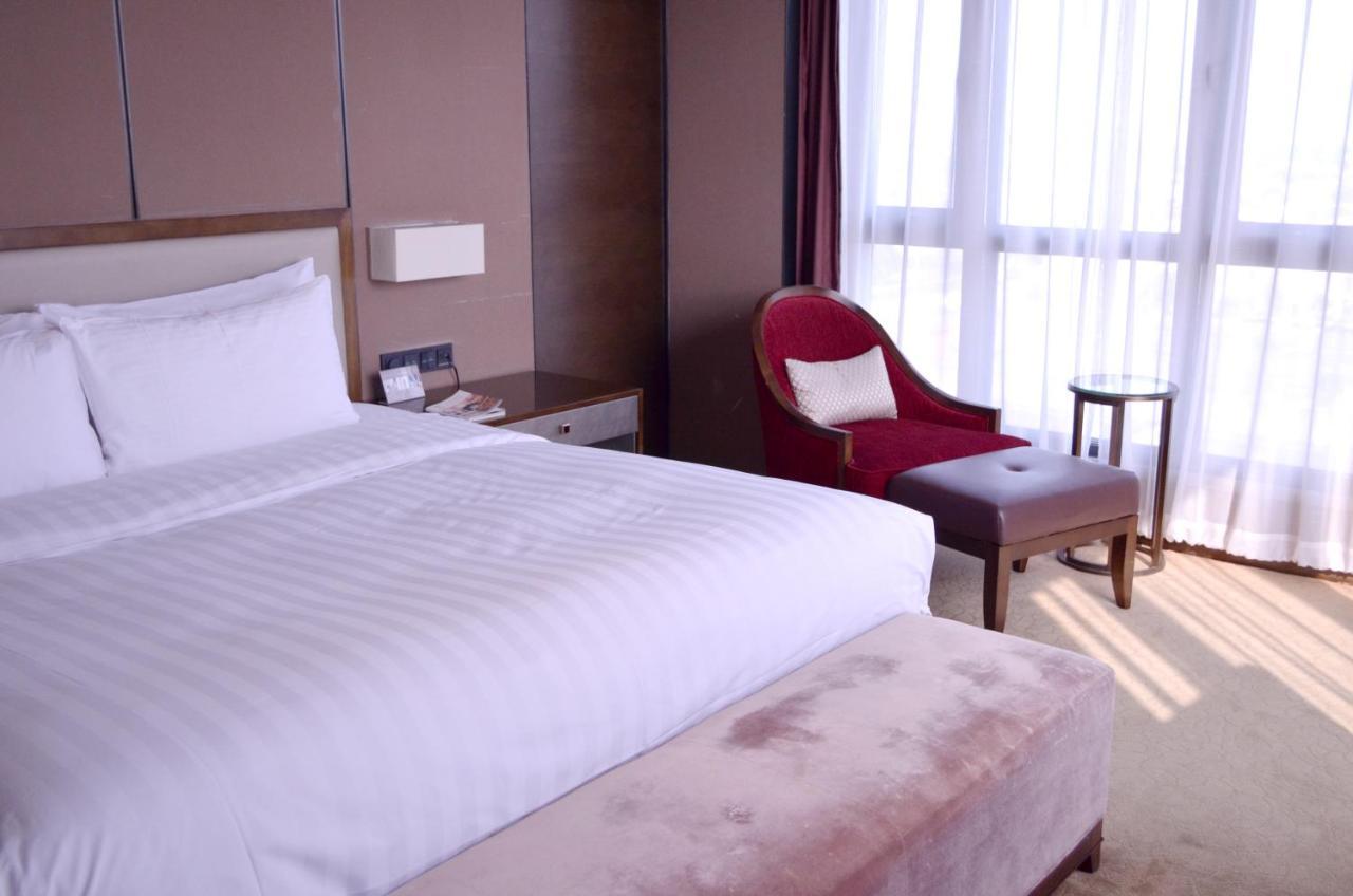 The Qube Xinqiao 5*